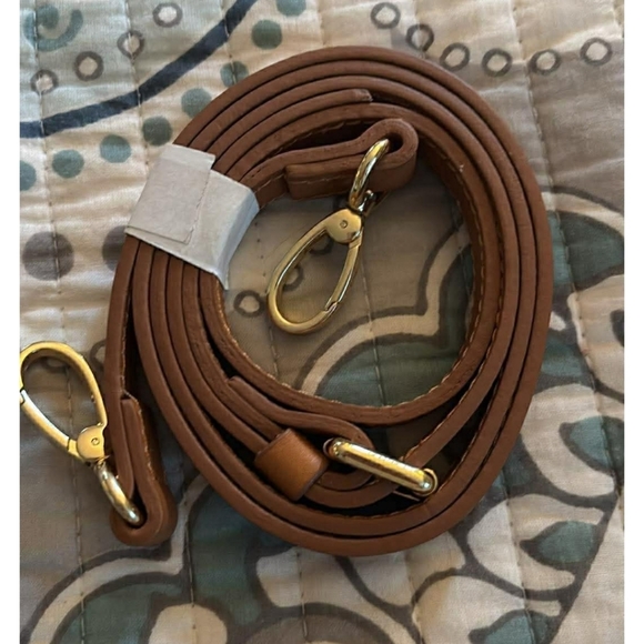 Valentina Black Italian Pebble Leather Shoulder Bag Excellent Condition - Picture 7 of 8